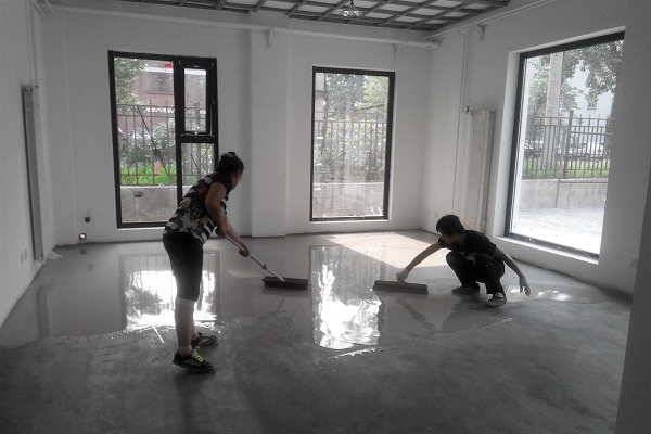 室內(nèi)裝修地面新材料推薦，這種新材料比地板耐用比瓷磚省錢(qián)!
